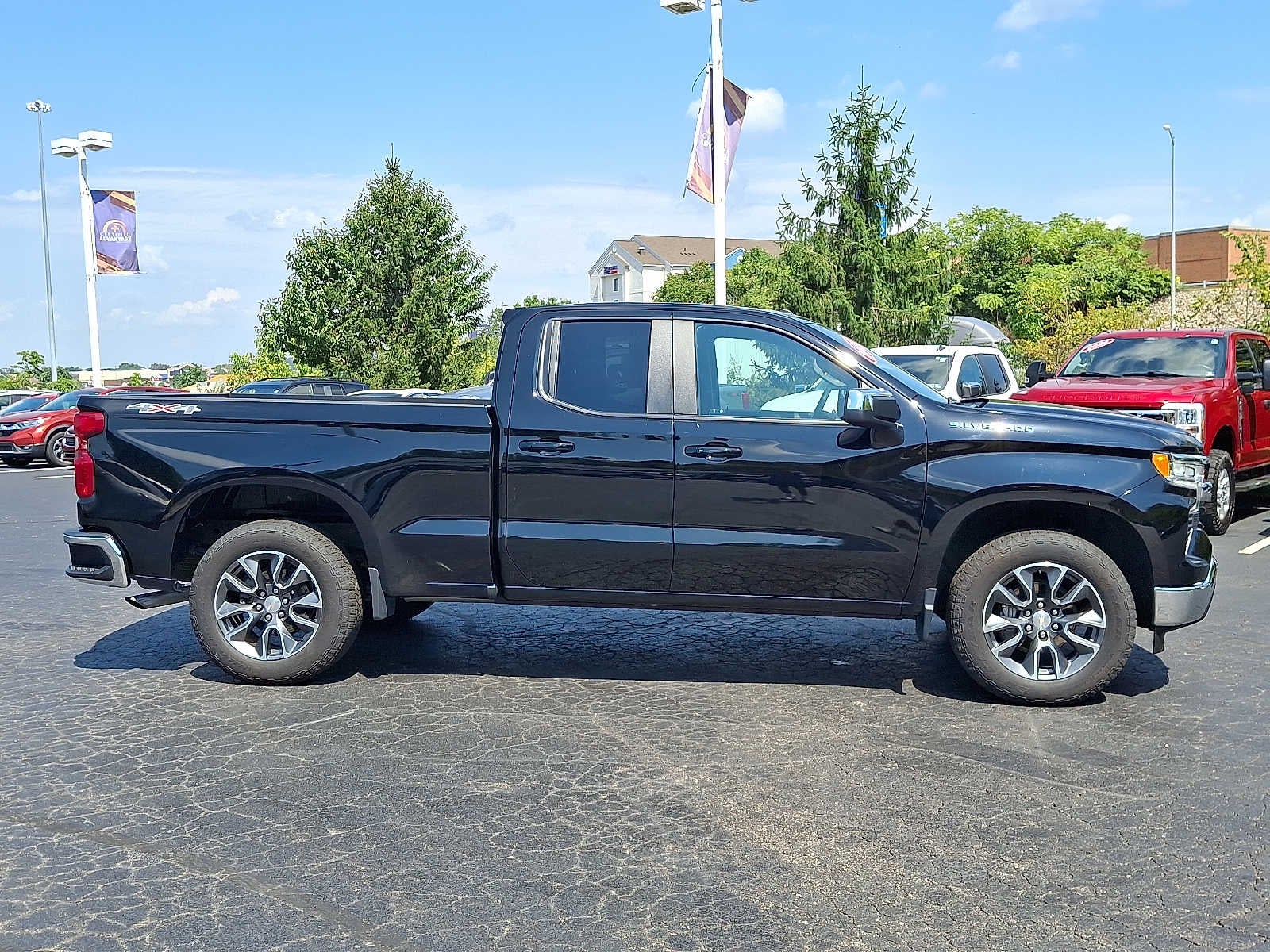 2024 Chevrolet Silverado 1500 LT (2FL)