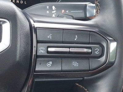 2025 GMC Acadia AT4
