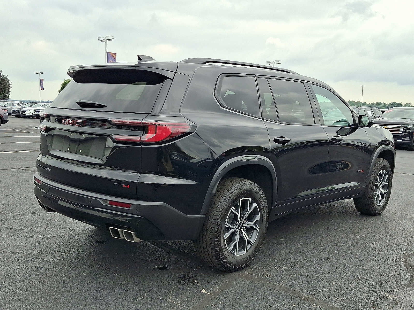 2025 GMC Acadia AT4