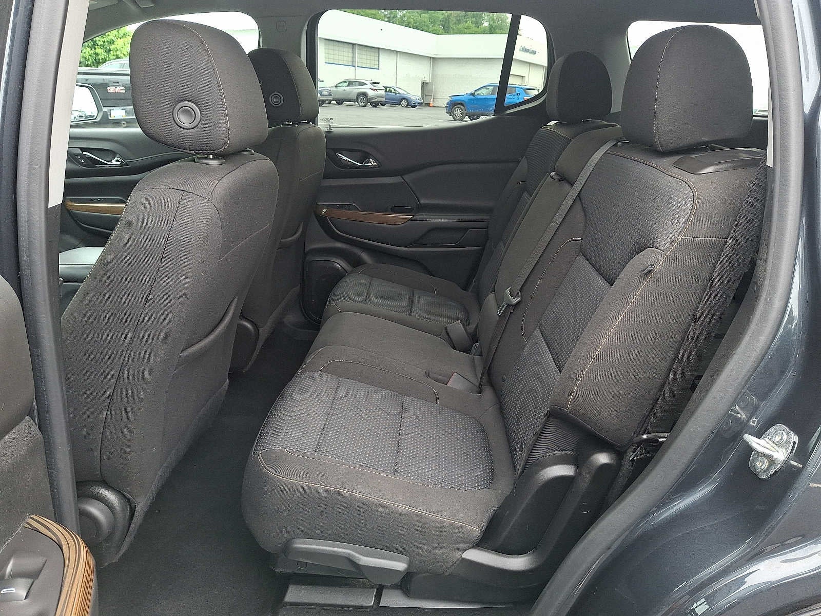 2020 GMC Acadia SLE