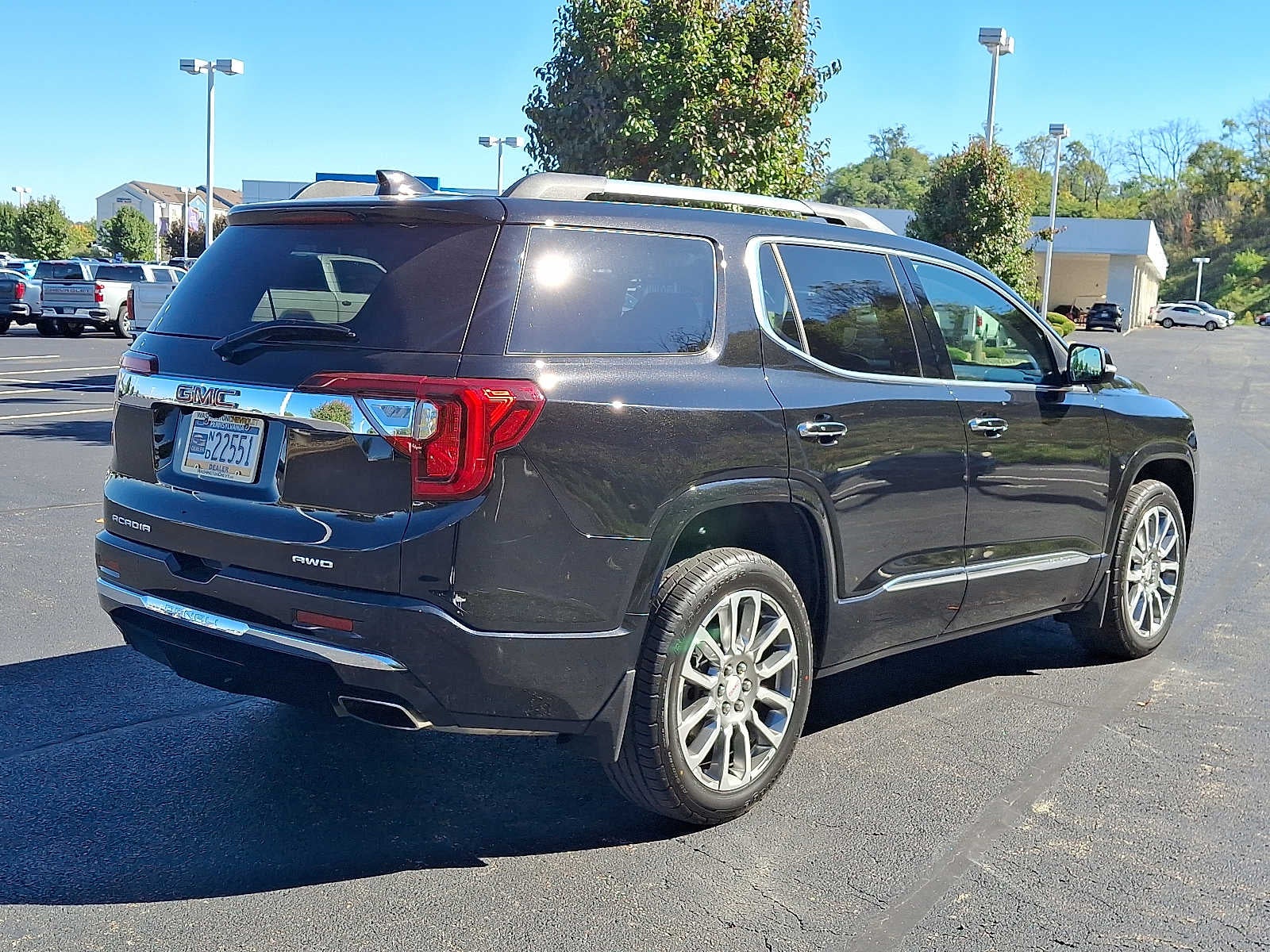 2023 GMC Acadia Denali