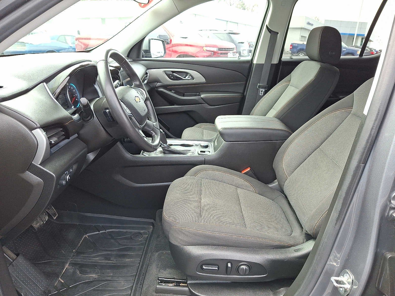 2019 Chevrolet Traverse LT Cloth