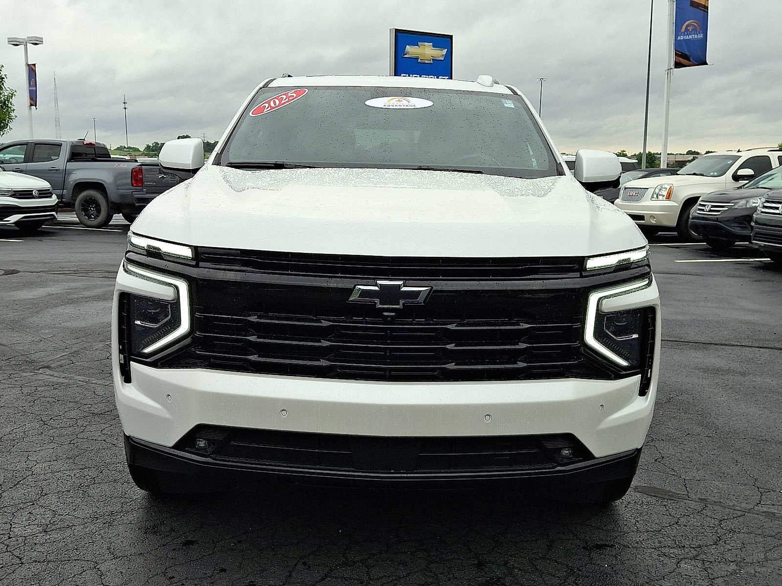 2025 Chevrolet Suburban RST