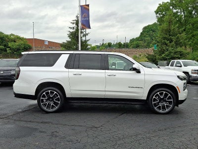 2025 Chevrolet Suburban RST