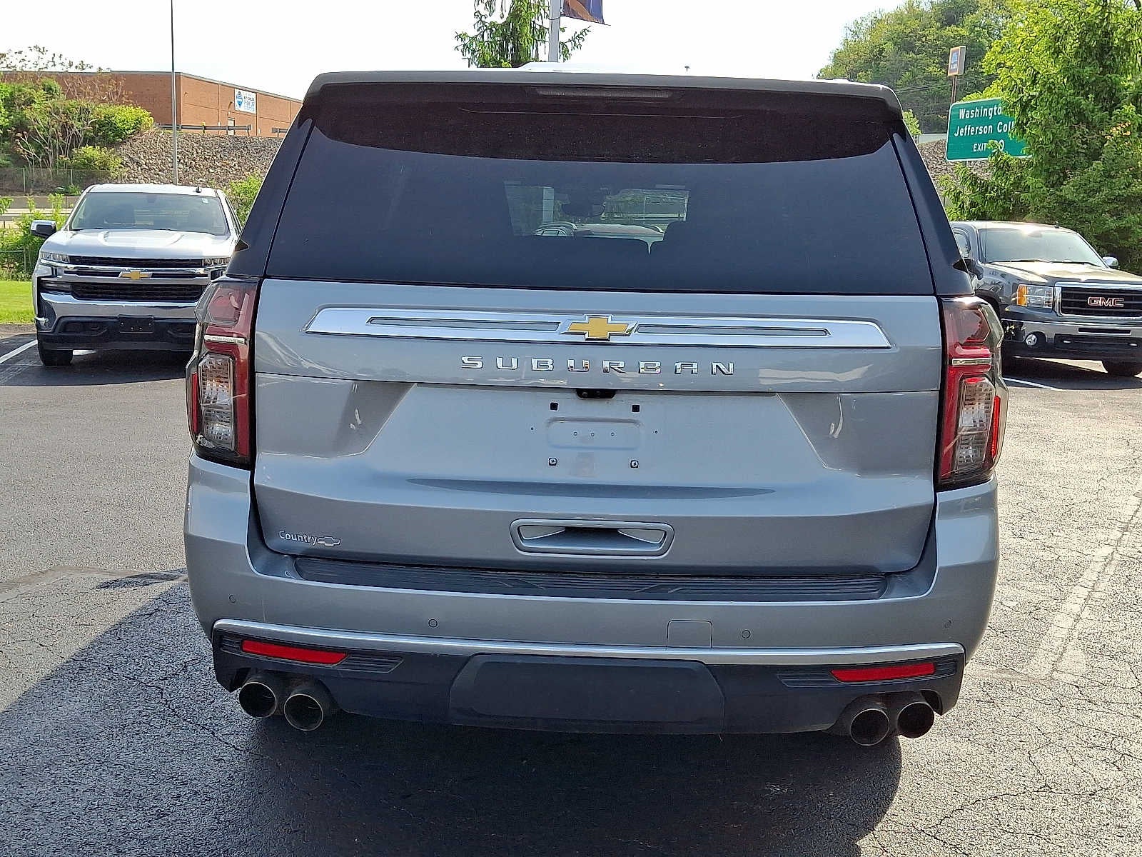 2024 Chevrolet Suburban High Country