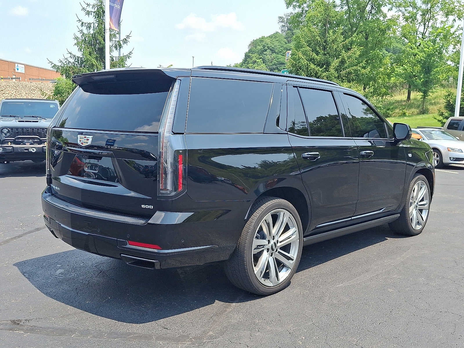 2025 Cadillac Escalade Sport Platinum