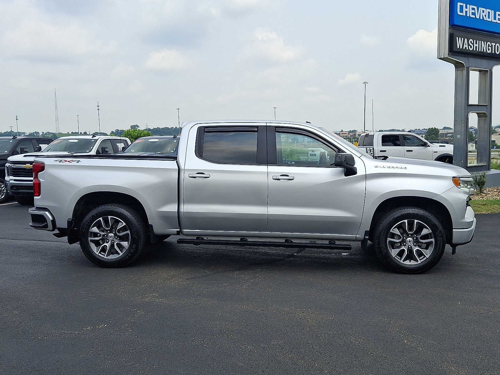 2022 Chevrolet Silverado 1500 RST