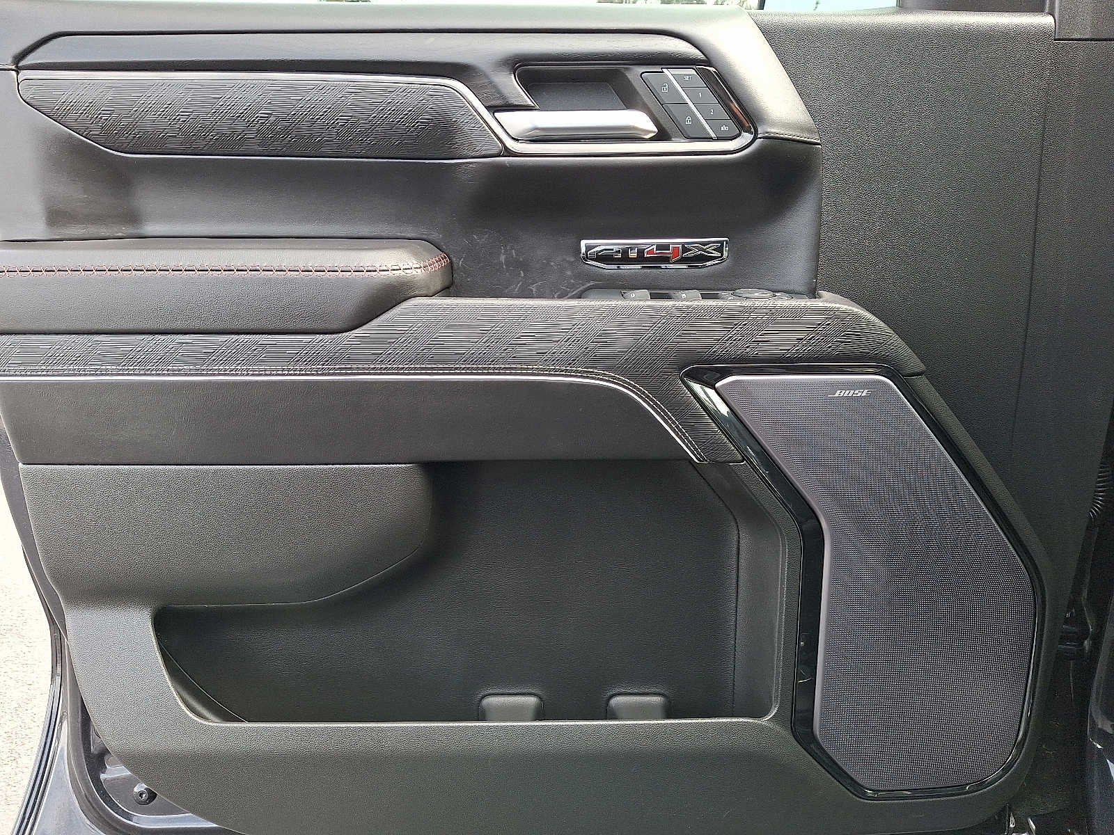 2023 GMC Sierra 1500 AT4X