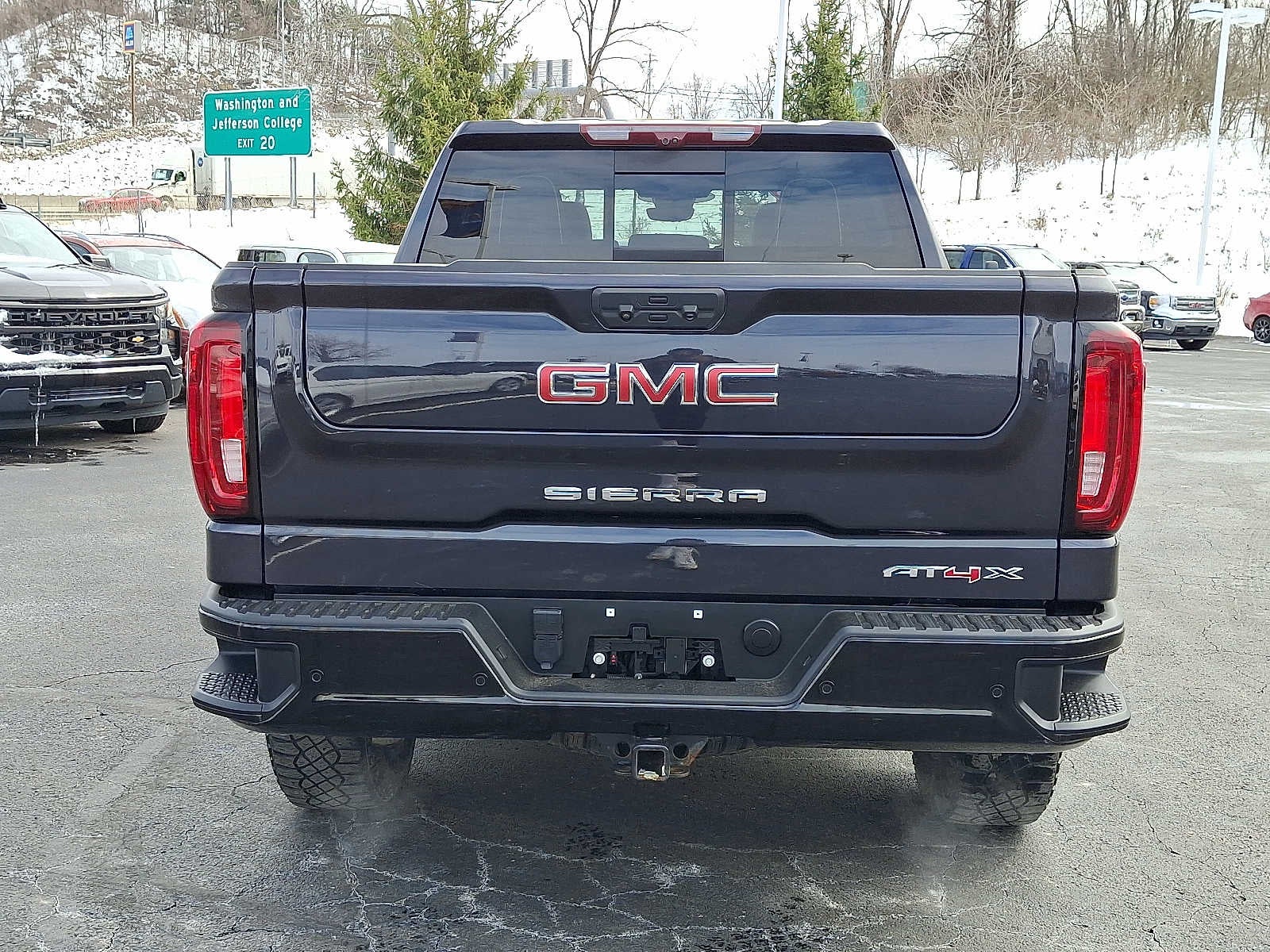 2023 GMC Sierra 1500 AT4X