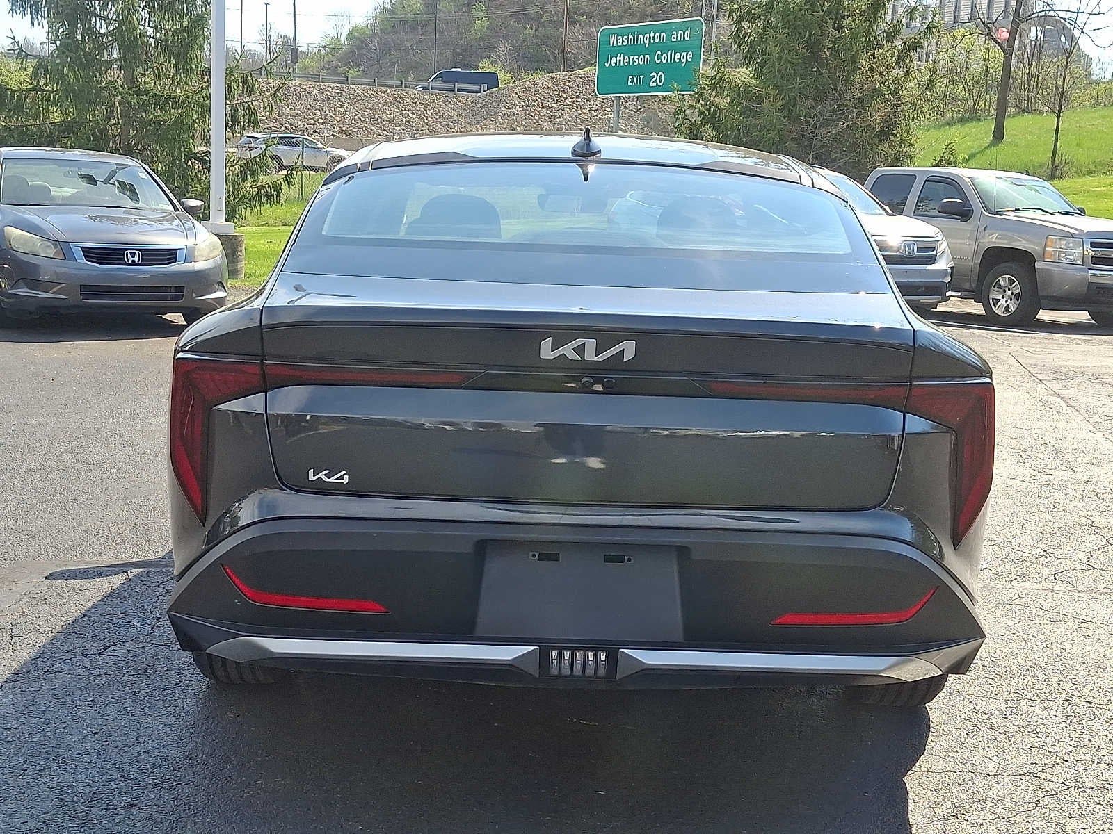 2025 Kia K4 LXS