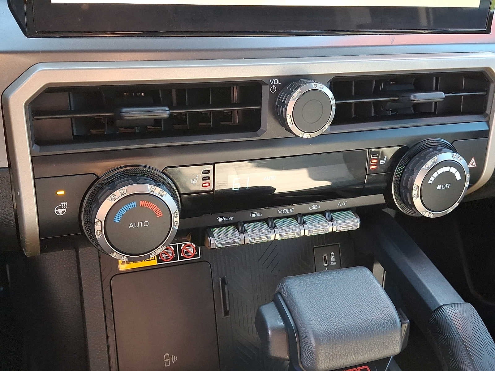 2024 Toyota Tacoma 4WD SR5