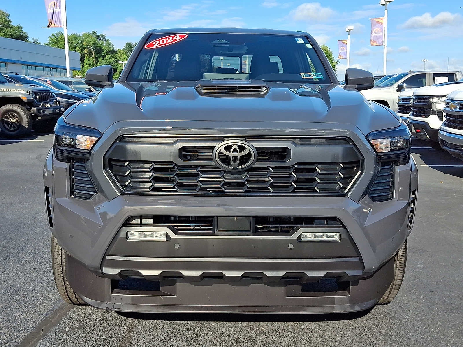 2024 Toyota Tacoma 4WD SR5