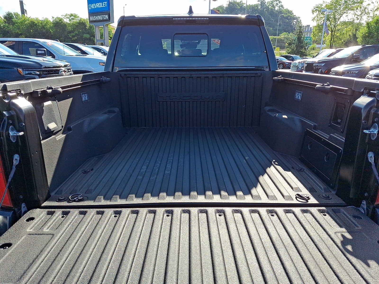 2024 Toyota Tacoma 4WD SR5