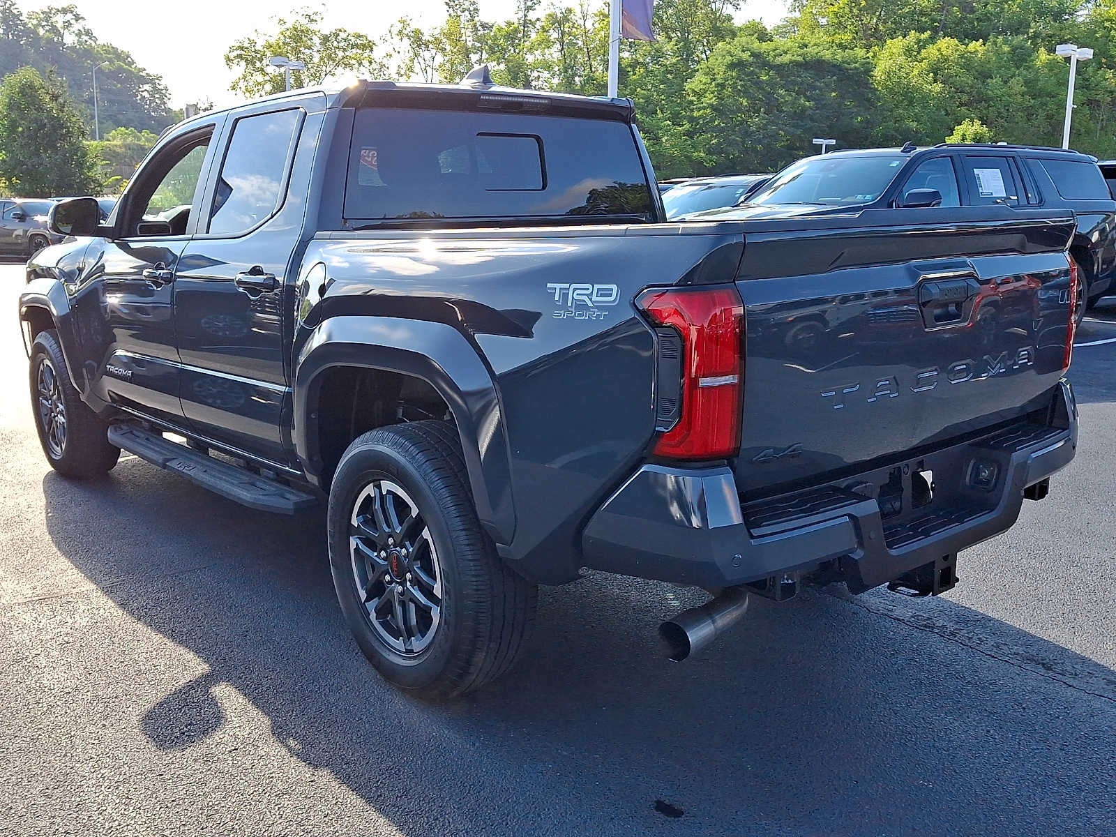 2024 Toyota Tacoma 4WD SR5