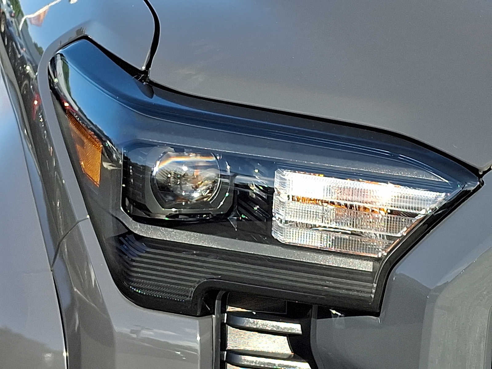 2024 Toyota Tacoma 4WD SR5
