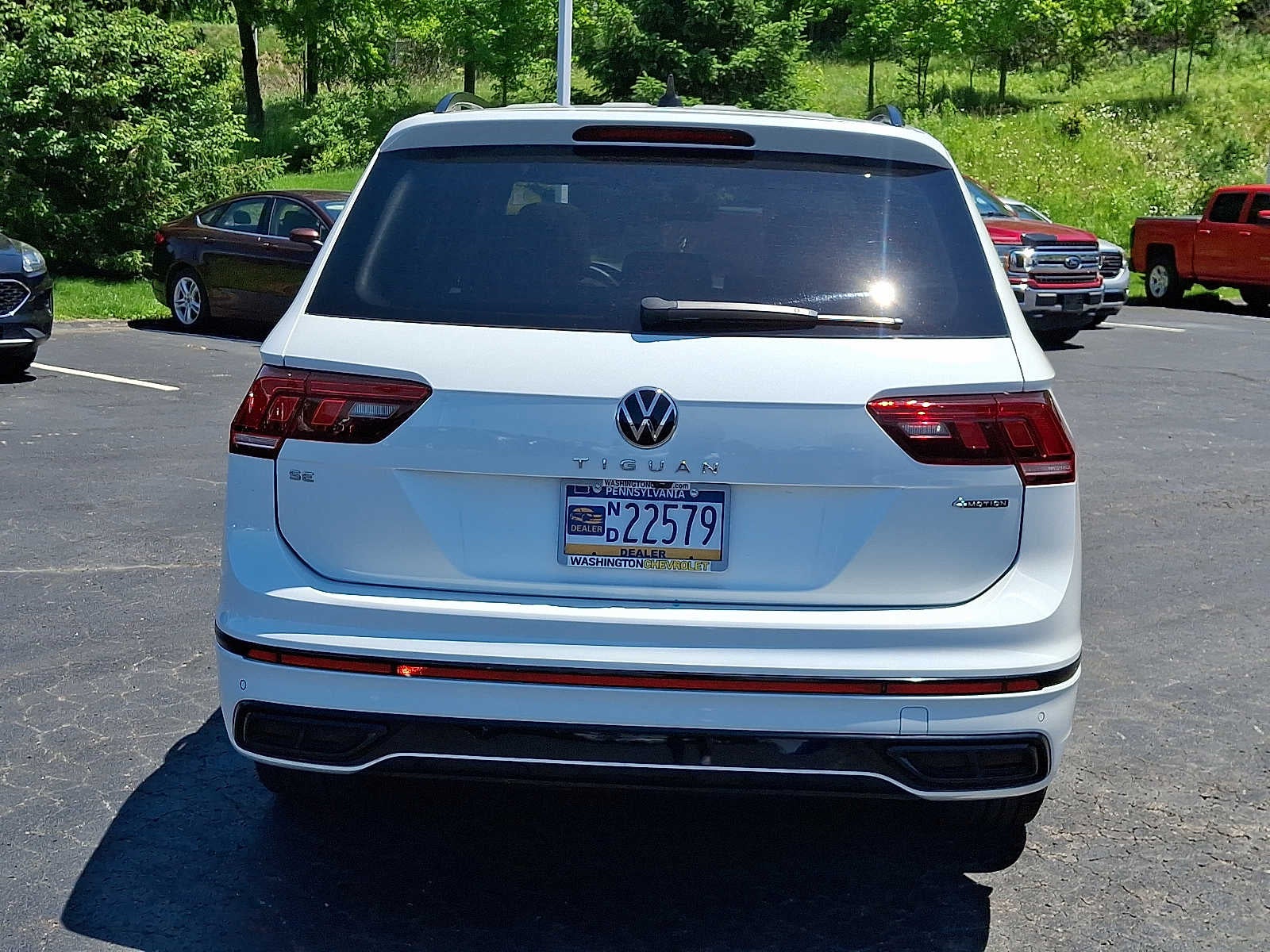 2022 Volkswagen Tiguan SE R-Line Black