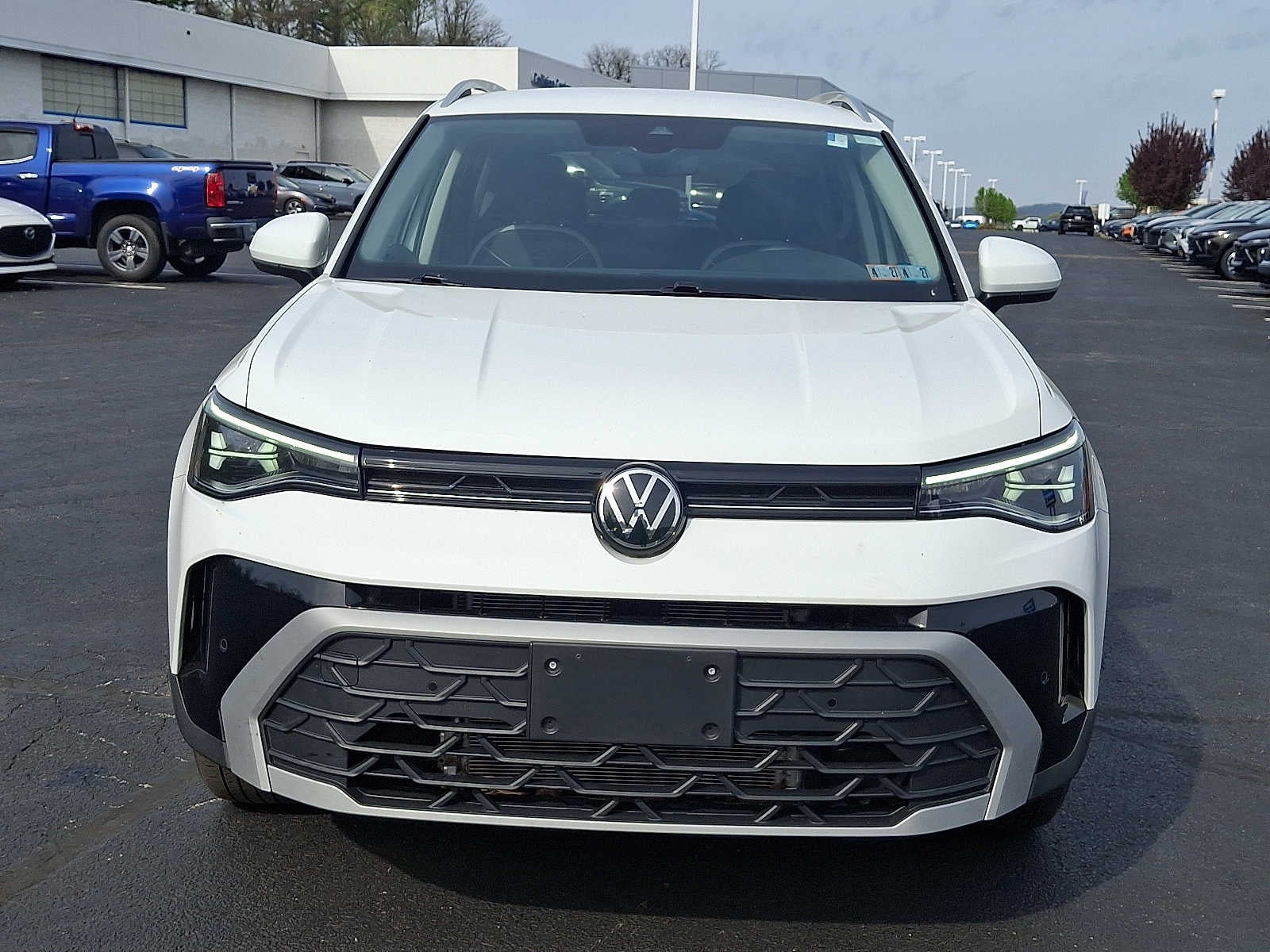 2025 Volkswagen Taos SE