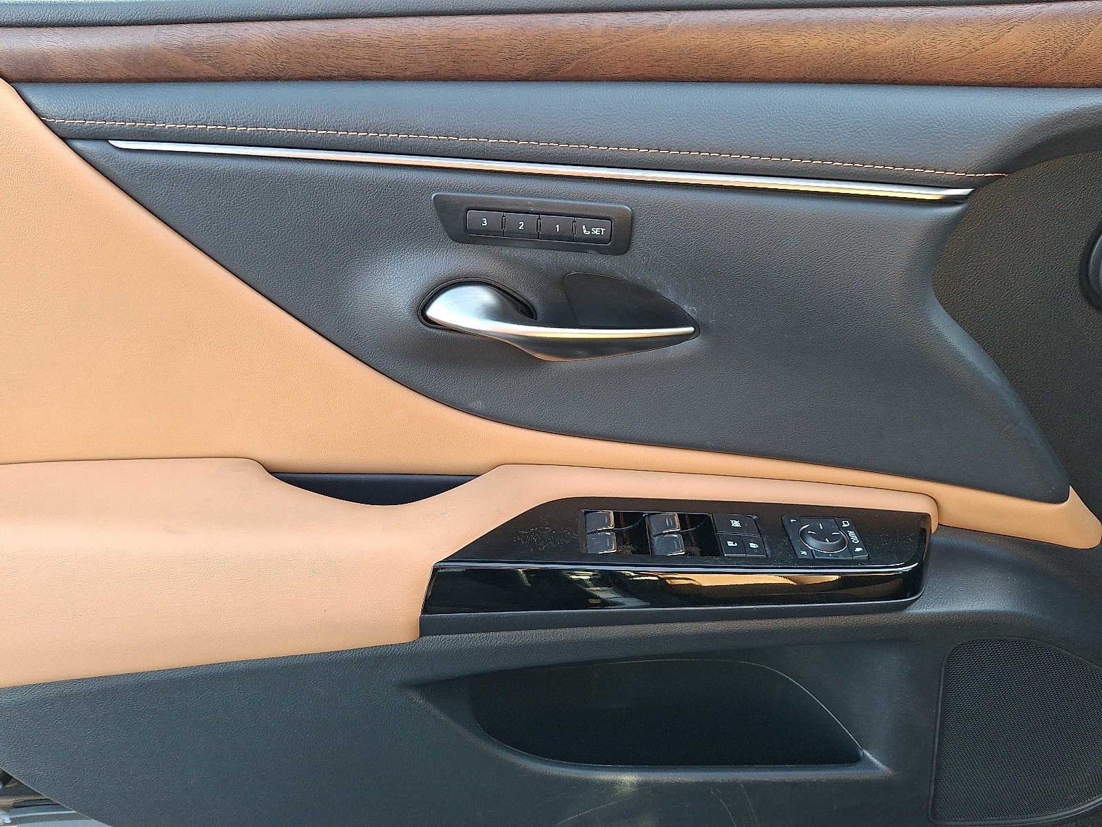 2023 Lexus ES ES 250