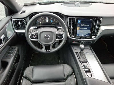 2019 Volvo S60 R-Design