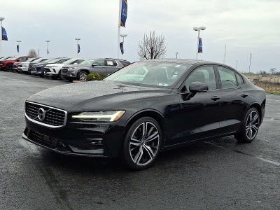 2019 Volvo S60 R-Design