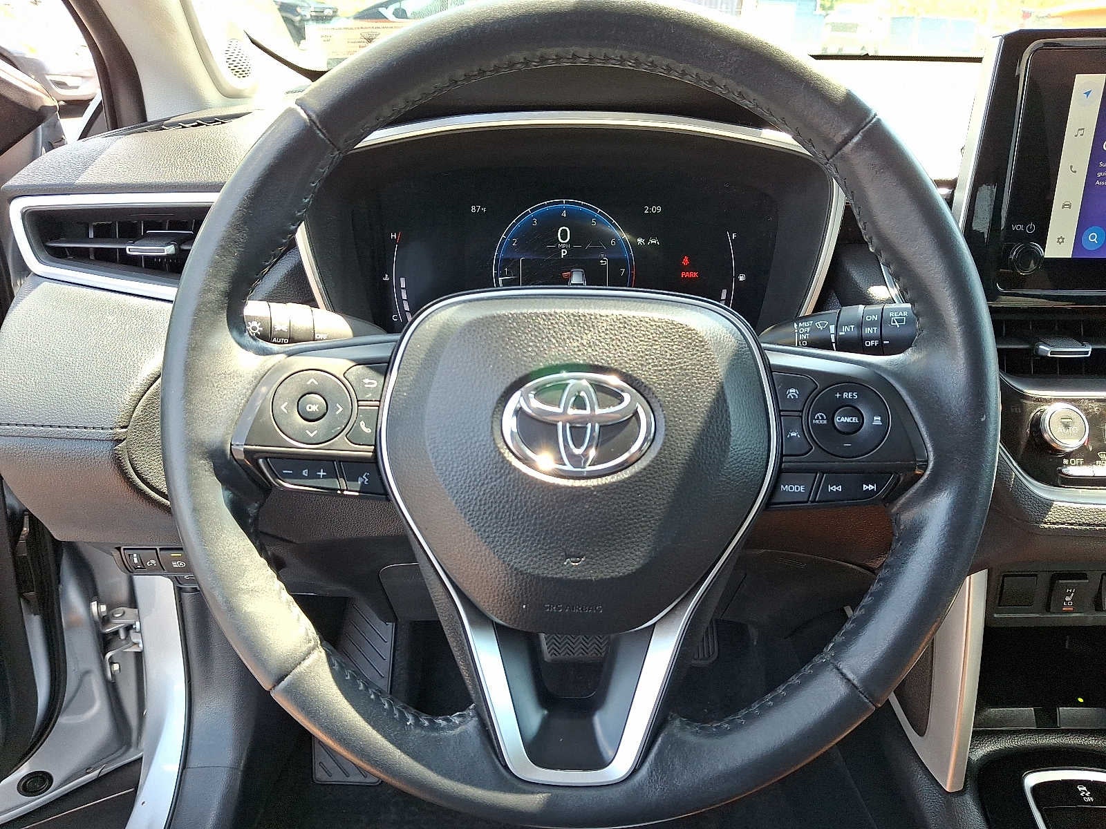 2024 Toyota Corolla Cross XLE
