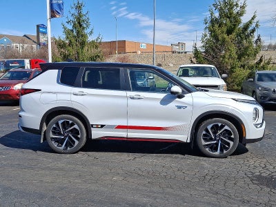 2024 Mitsubishi Outlander Plug-In Hybrid SE