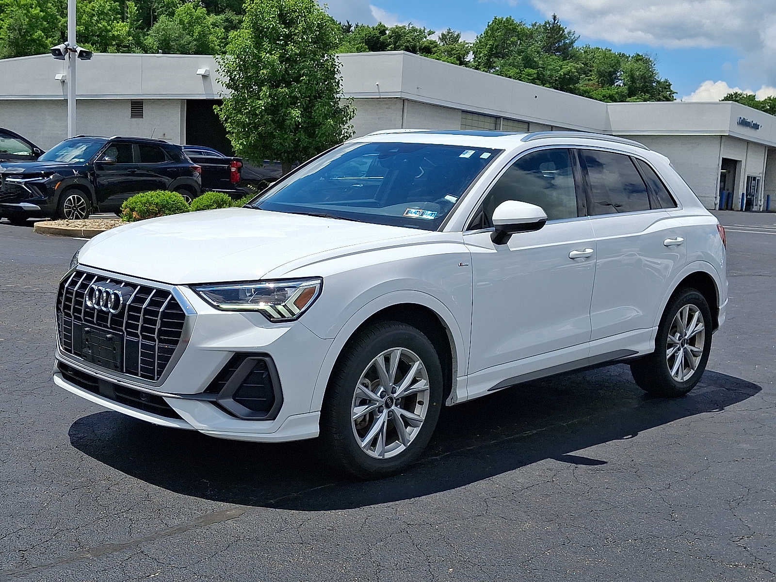 2025 Audi Q3 S line Premium