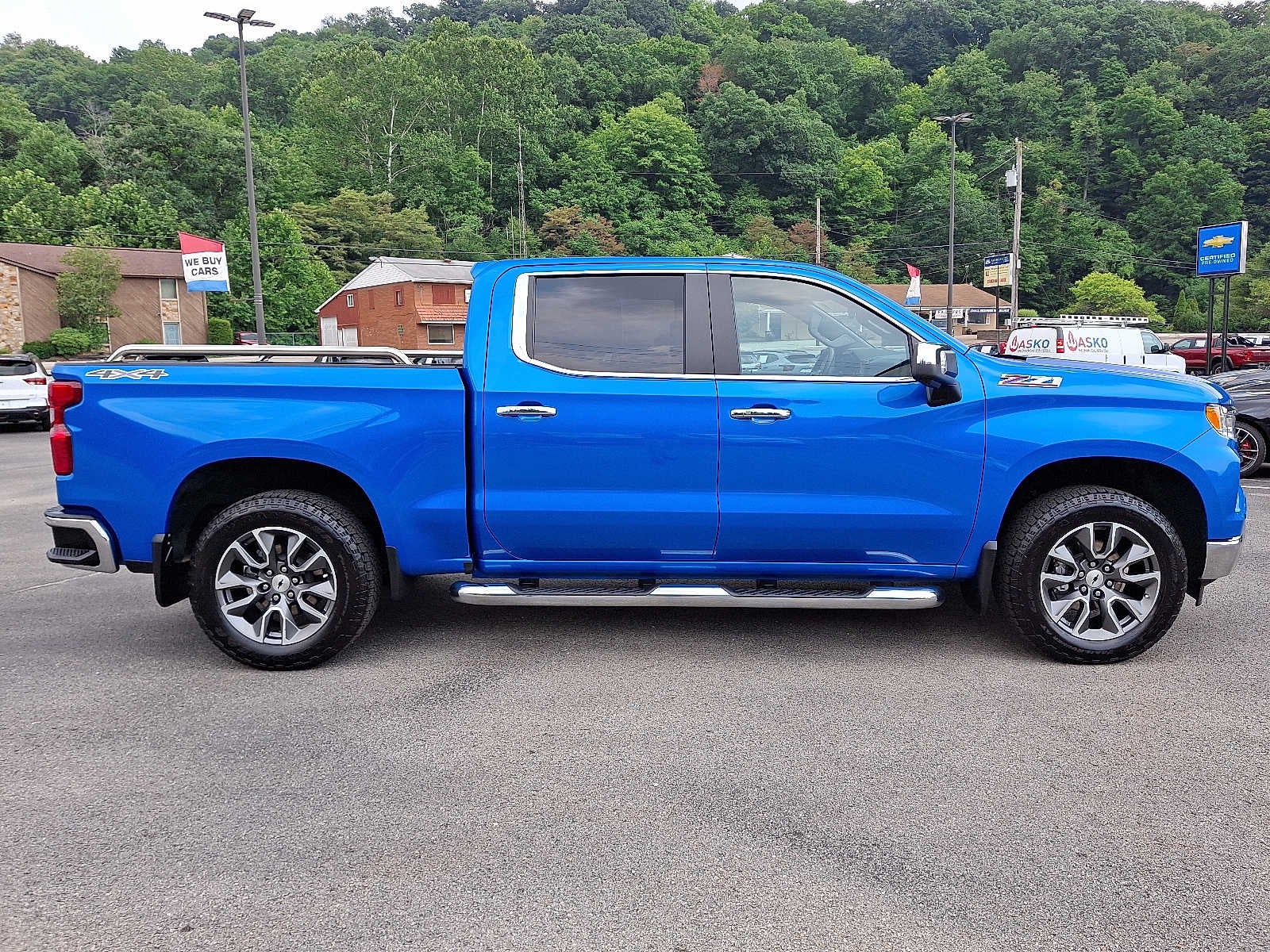 2025 Chevrolet Silverado 1500 LT
