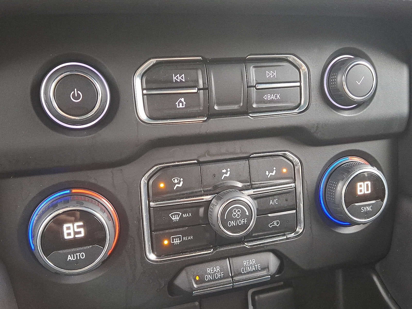 2023 Chevrolet Tahoe LS