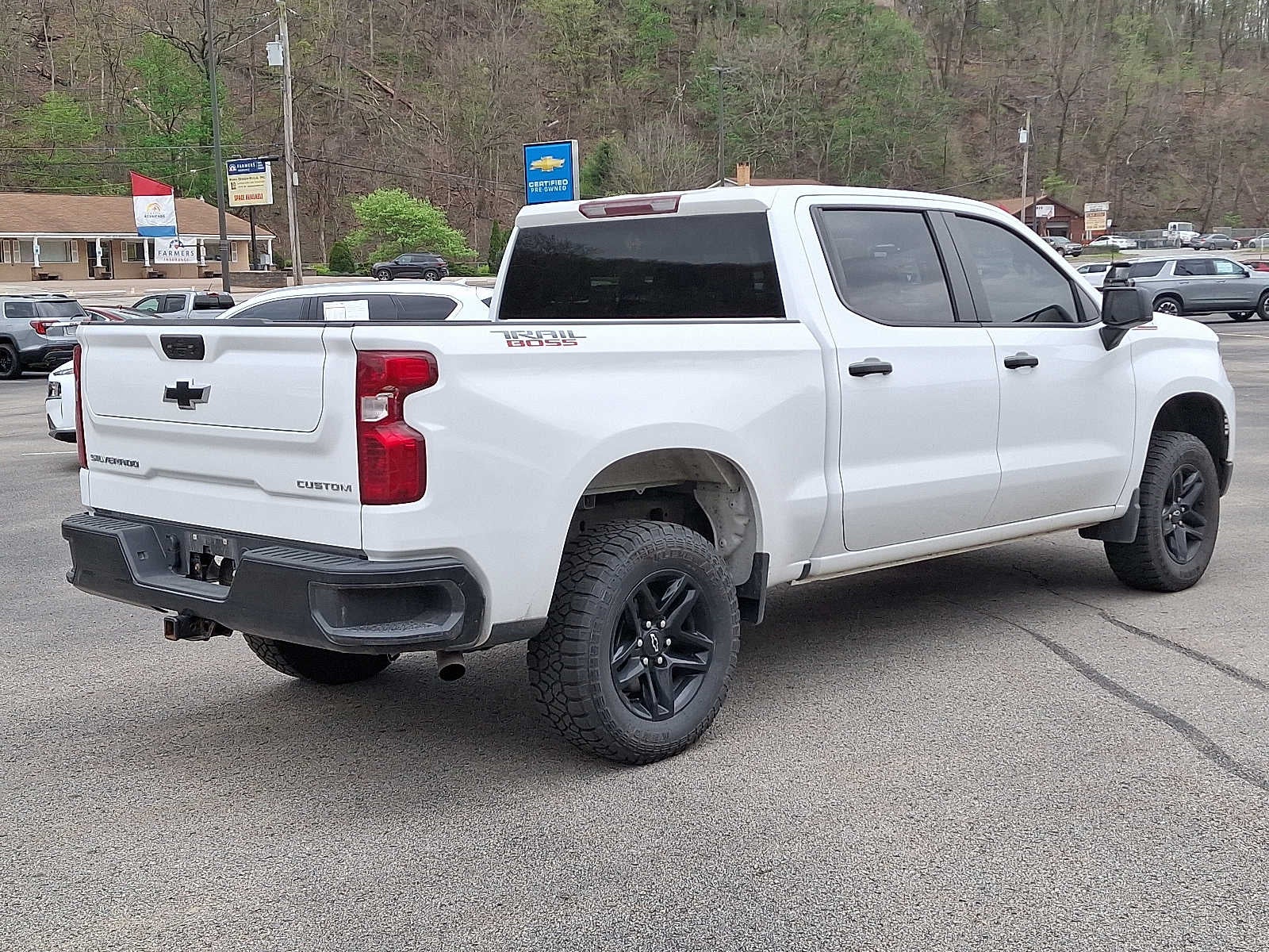 2023 Chevrolet Silverado 1500 Custom Trail Boss