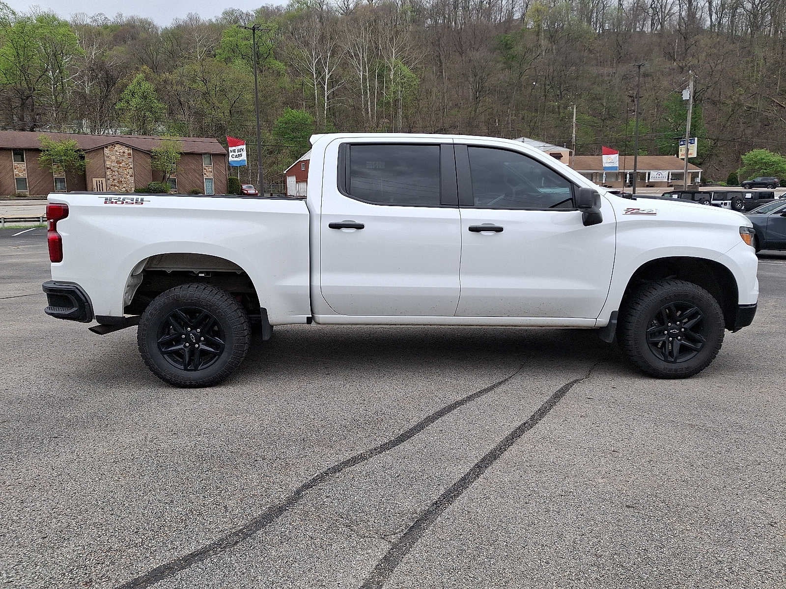 2023 Chevrolet Silverado 1500 Custom Trail Boss