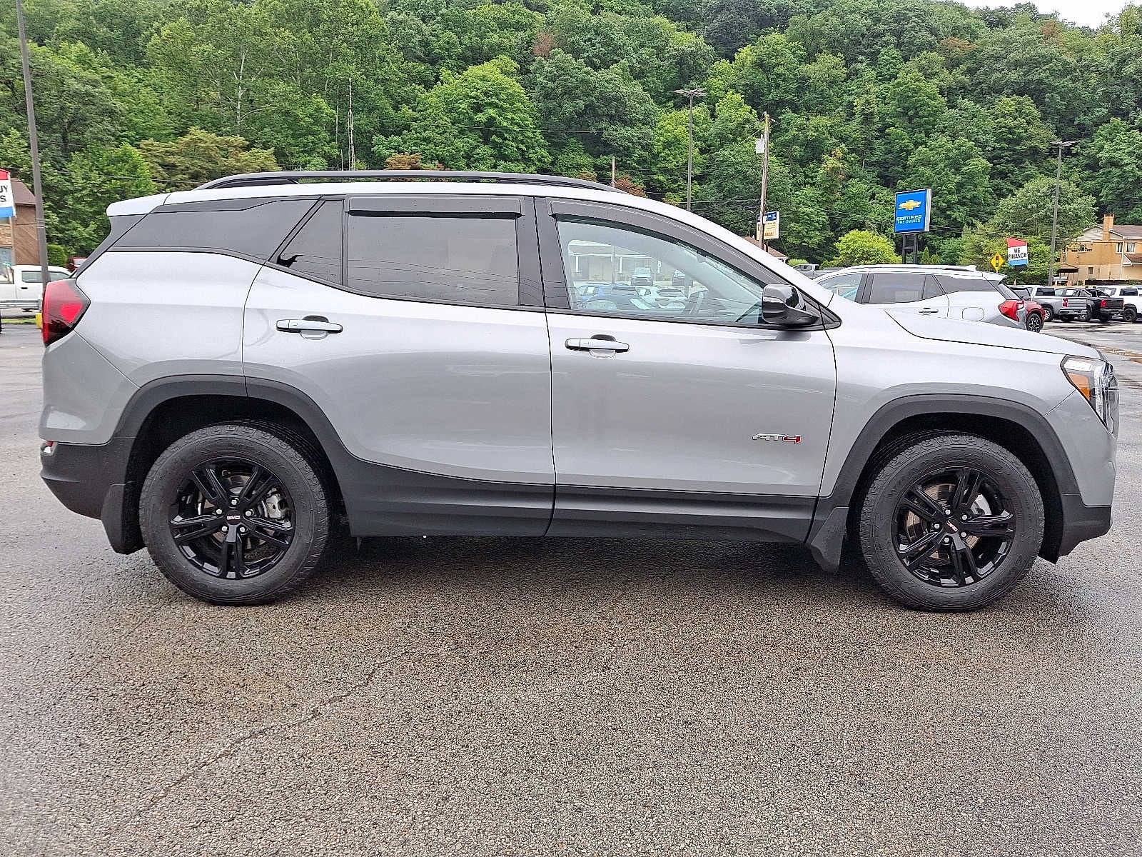 2024 GMC Terrain AT4