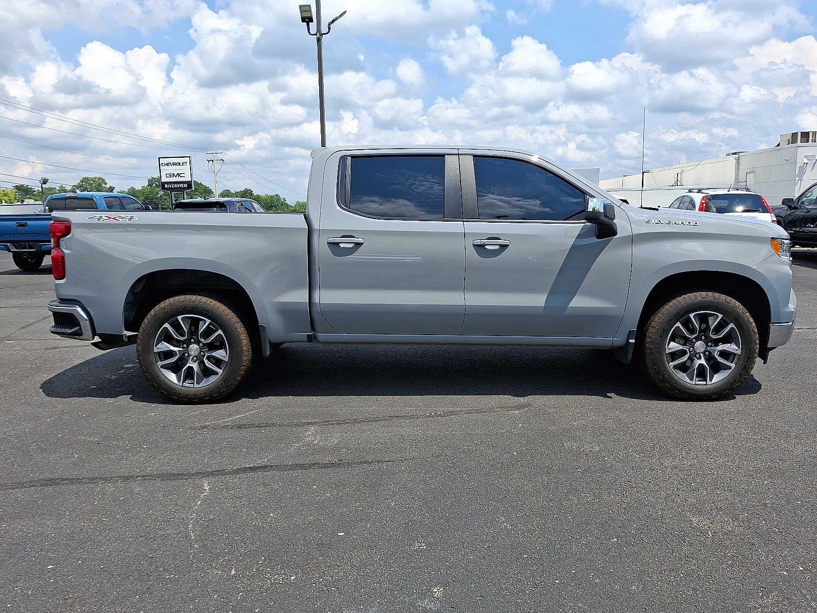 2024 Chevrolet Silverado 1500 LT (2FL)