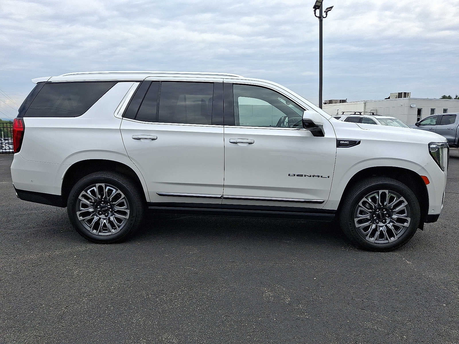 2024 GMC Yukon Denali Ultimate
