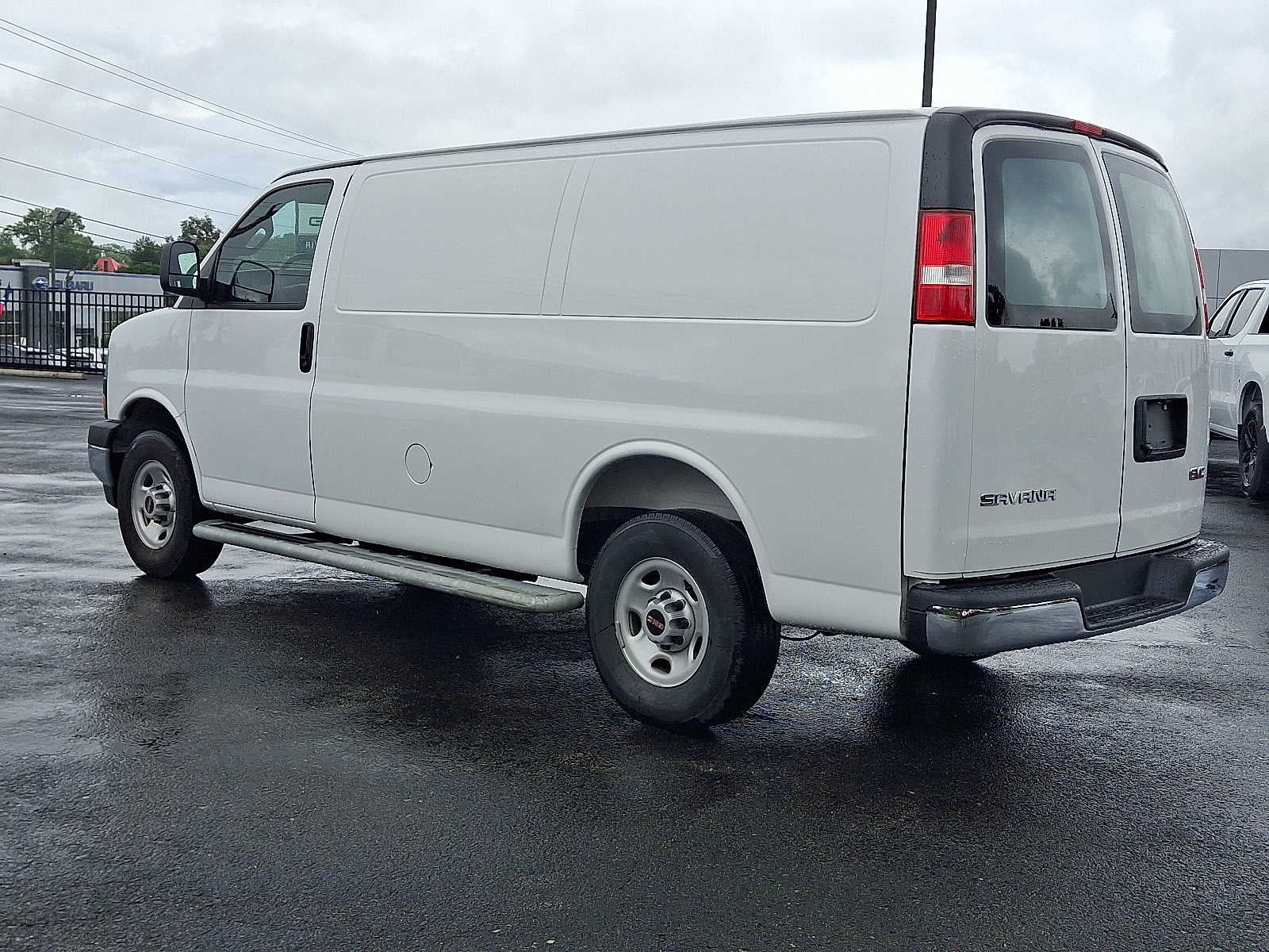 2025 GMC Savana Cargo Work Van